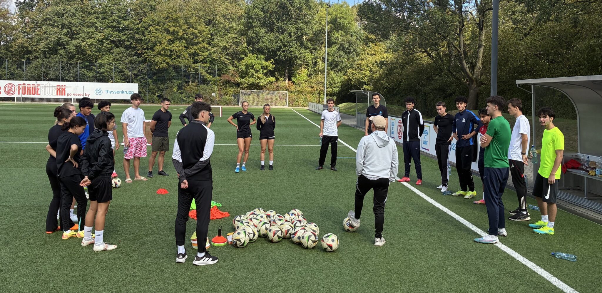 FÖRDERWERK: 22 neue DFB-Junior-Coaches ausgebildet – Rot-Weiss Essen