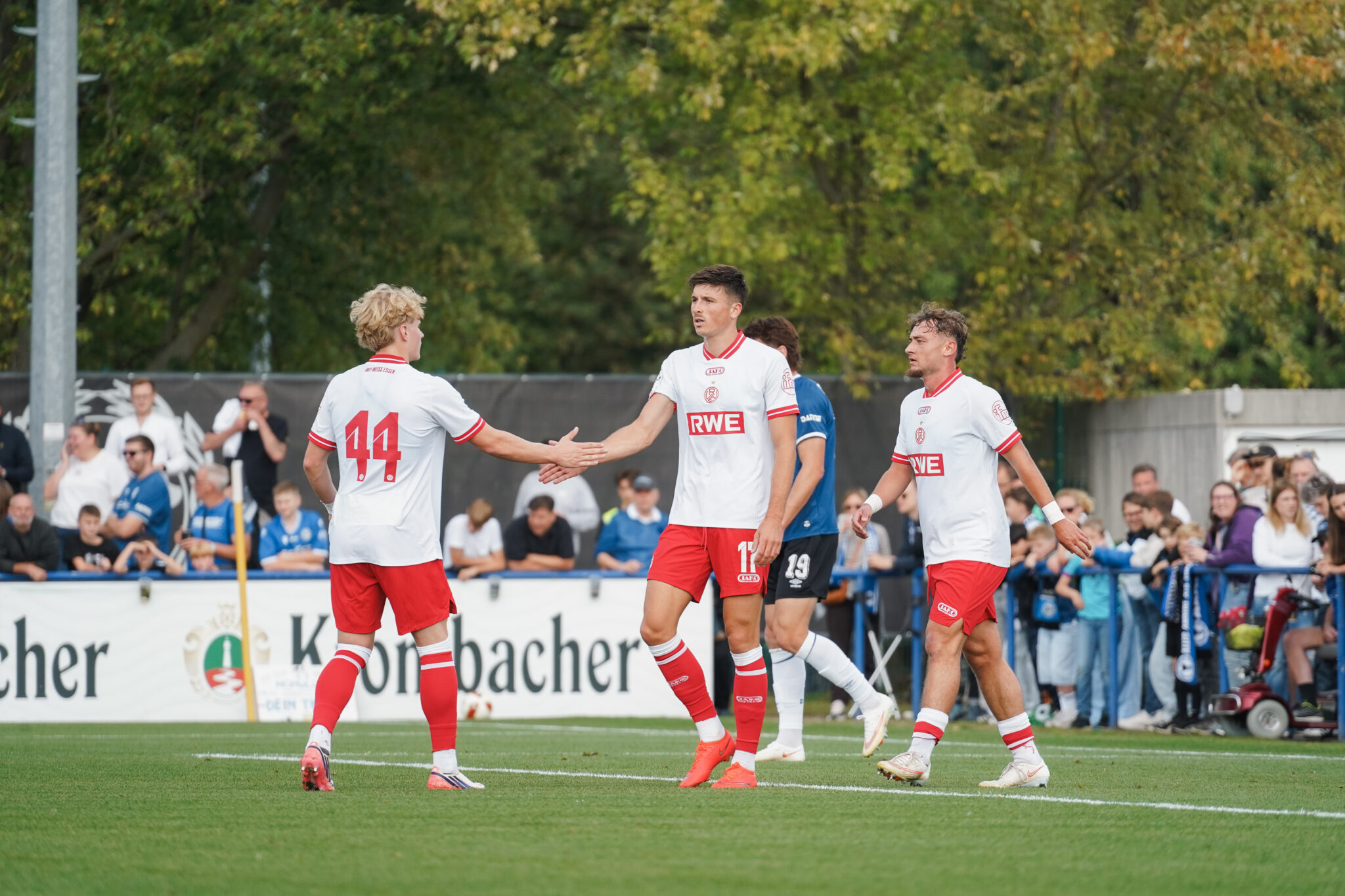 Starker Auftritt im Test: RWE trennt sich von Bielefeld mit 2:2 – Rot-Weiss Essen