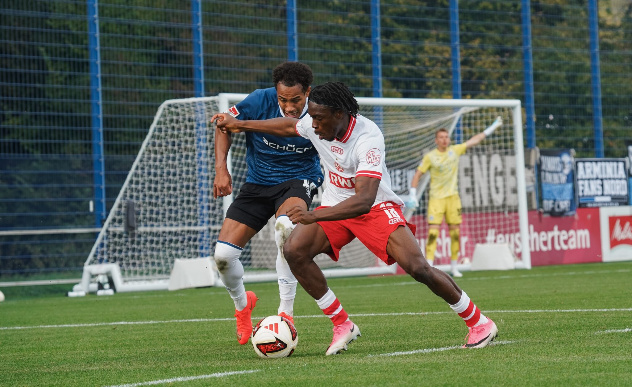 Starker Auftritt im Test: RWE trennt sich von Bielefeld mit 2:2 – Rot-Weiss Essen