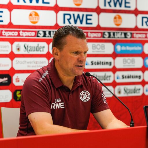 Pressekonferenz nach Fortuna Köln